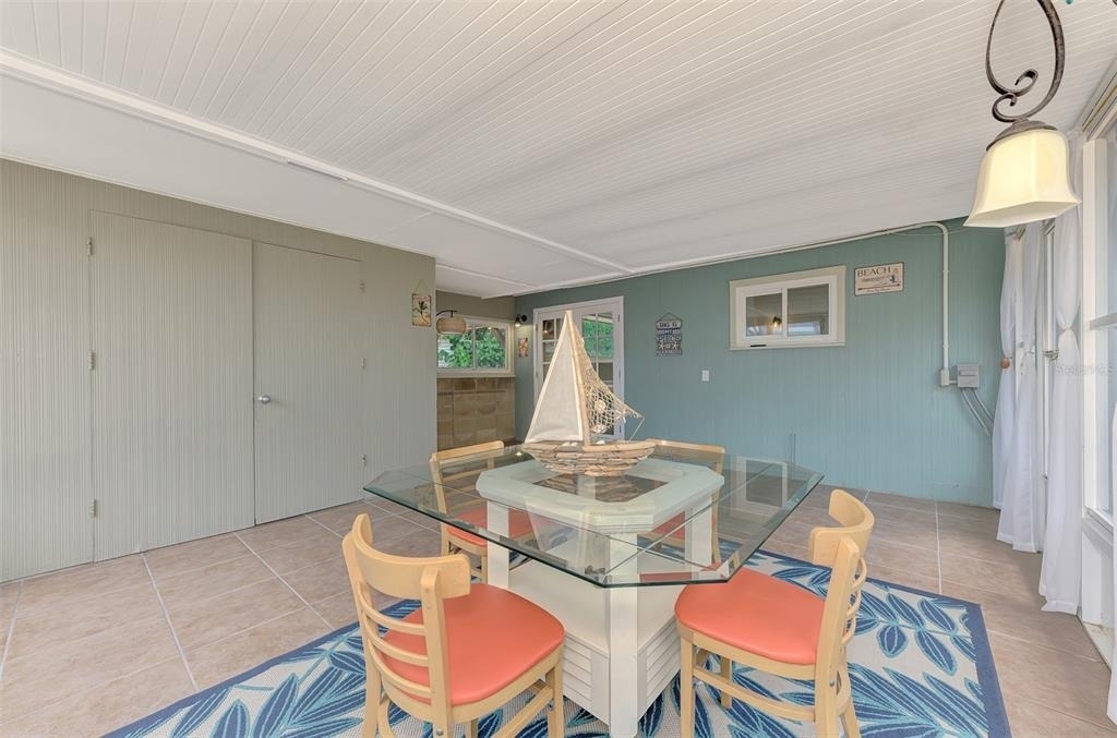 4626 Gleason Avenue - Photo 29