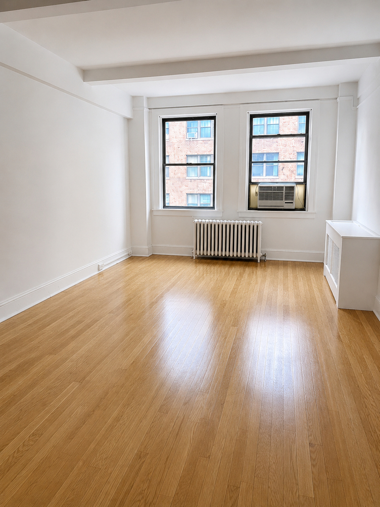 East 39th Street - Photo 1