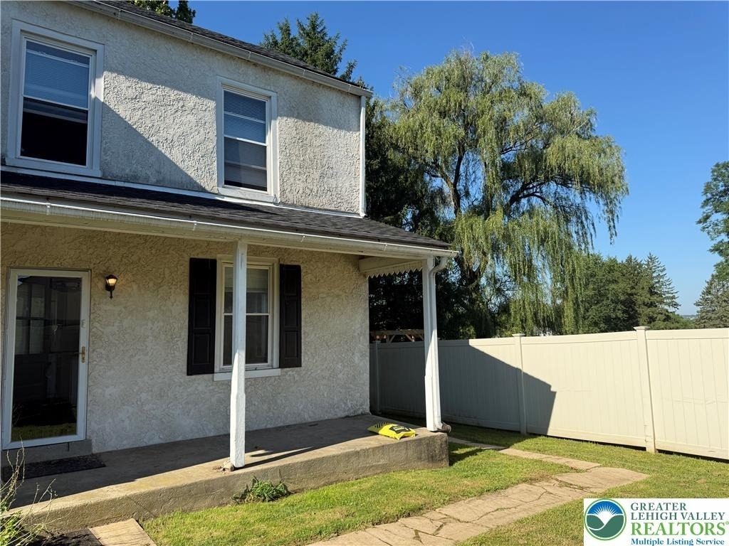 1180 S Krocks Road - Photo 0