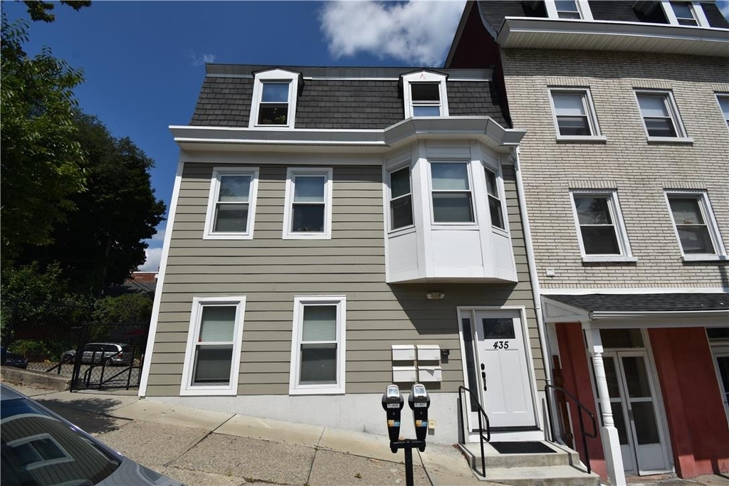 435 Ferry Street - Photo 0