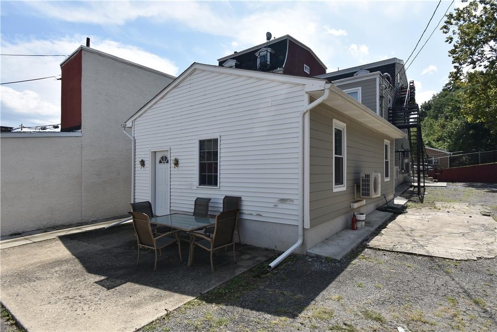435 Ferry Street - Photo 1