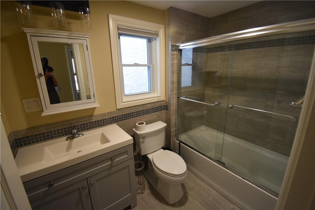 435 Ferry Street - Photo 4