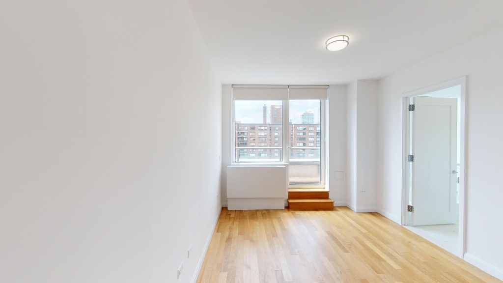 808 Columbus Ave - Photo 4