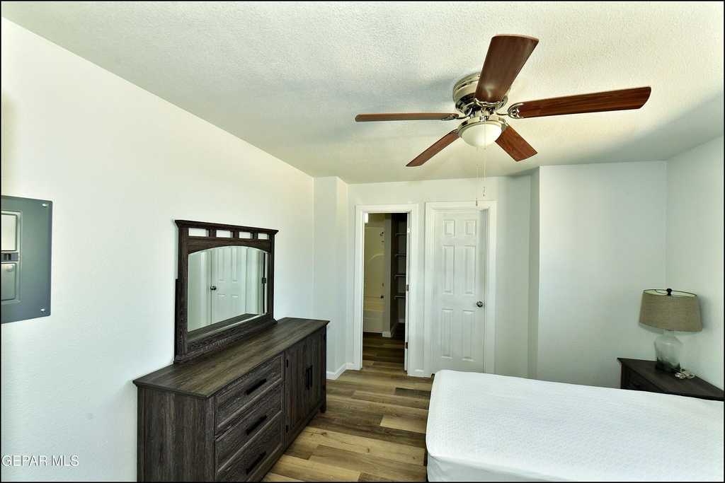 6806 Alameda Avenue - Photo 13