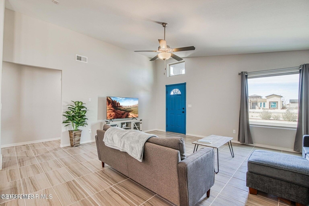 14724 Charles Foster Avenue - Photo 3