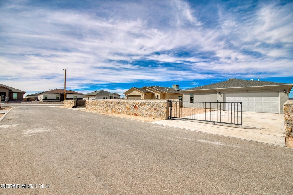 14724 Charles Foster Avenue - Photo 18
