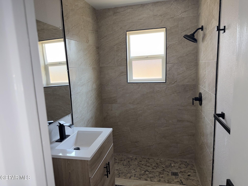 8104 Dempsey Avenue - Photo 11