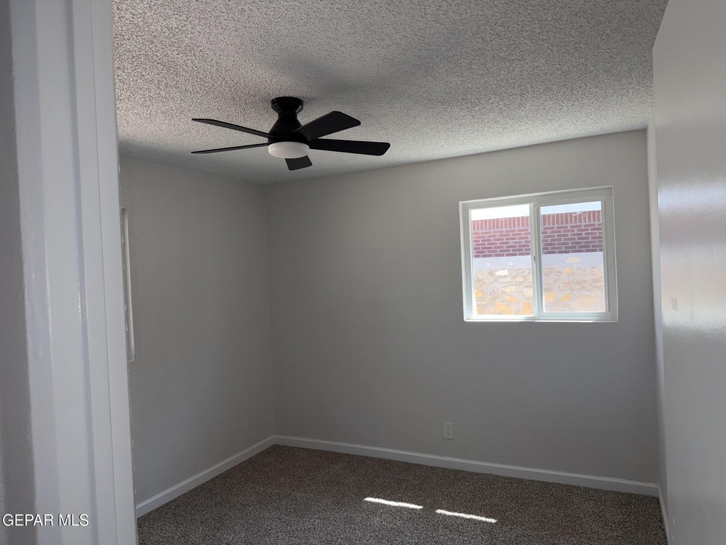 8104 Dempsey Avenue - Photo 9