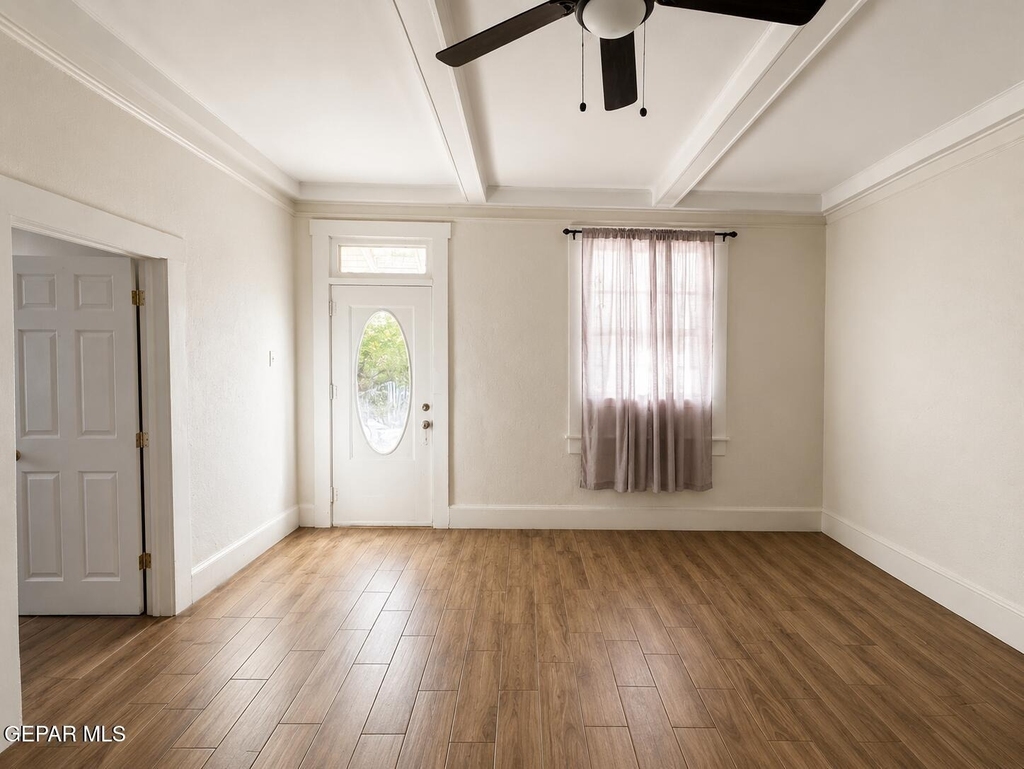 1516 N Campbell Street - Photo 2