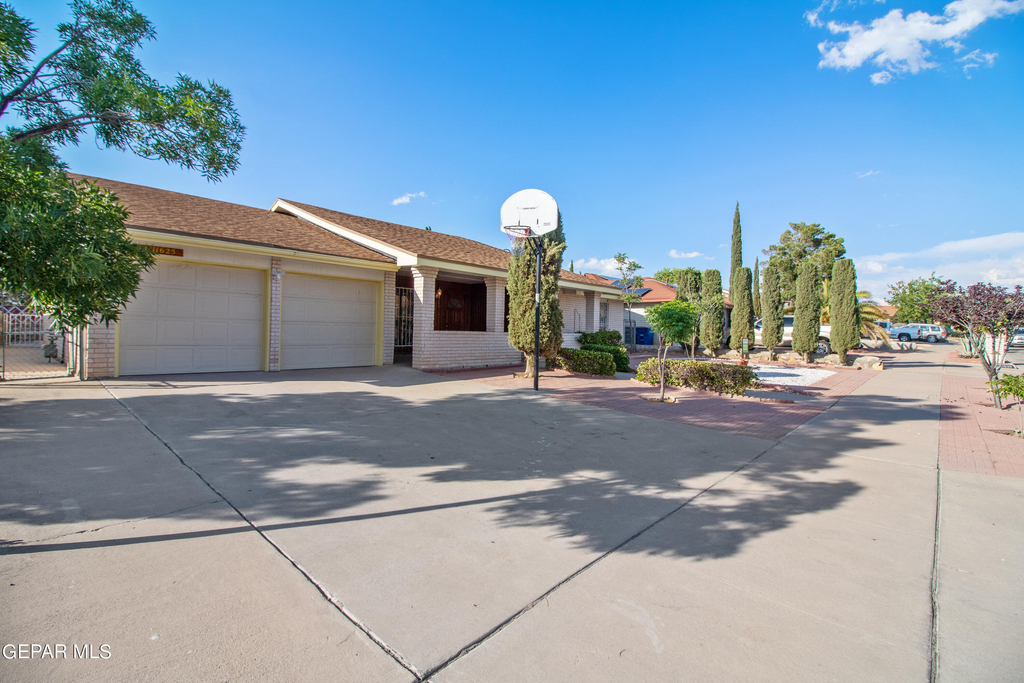 11625 Cedar Crest Drive - Photo 1