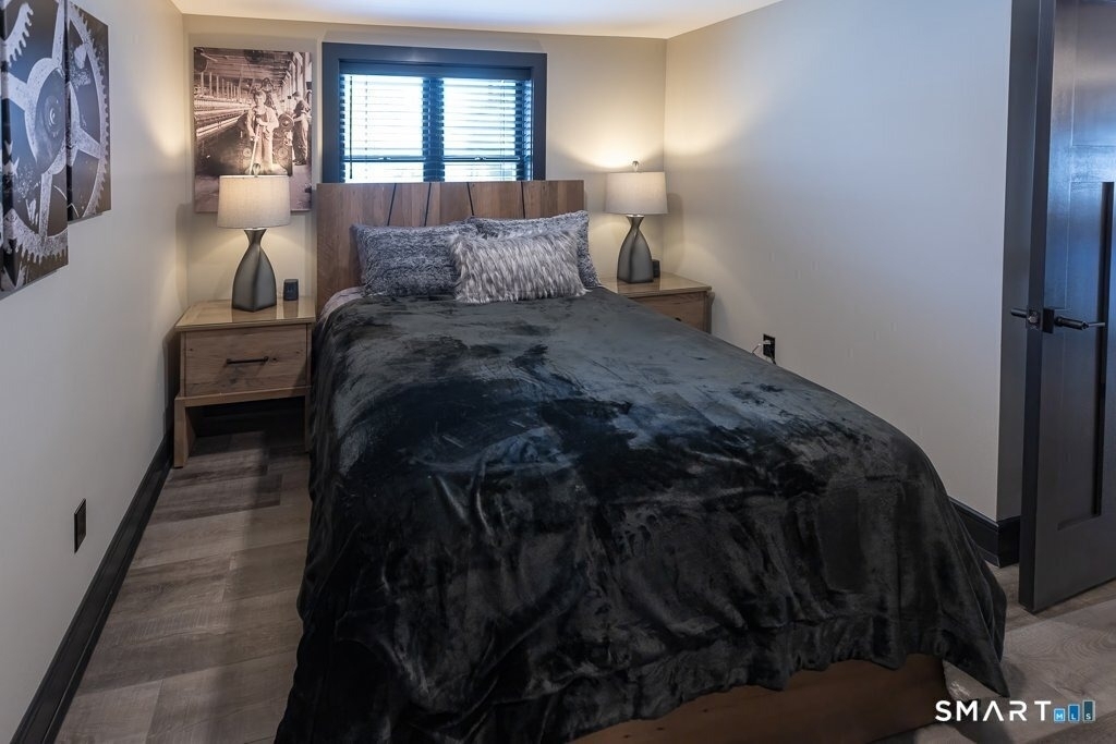 48 Swan Avenue - Photo 22