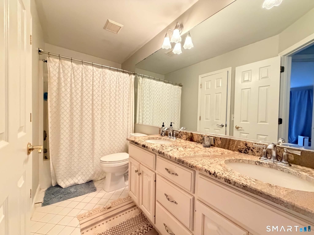 633 Danbury Road - Photo 11