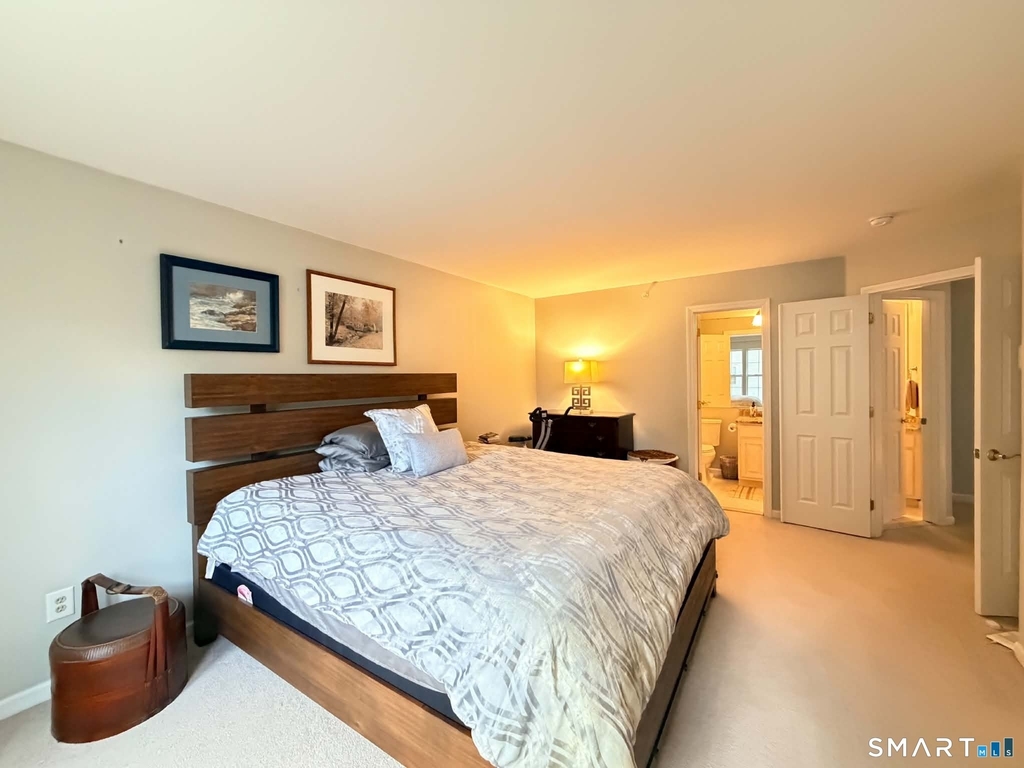 633 Danbury Road - Photo 9