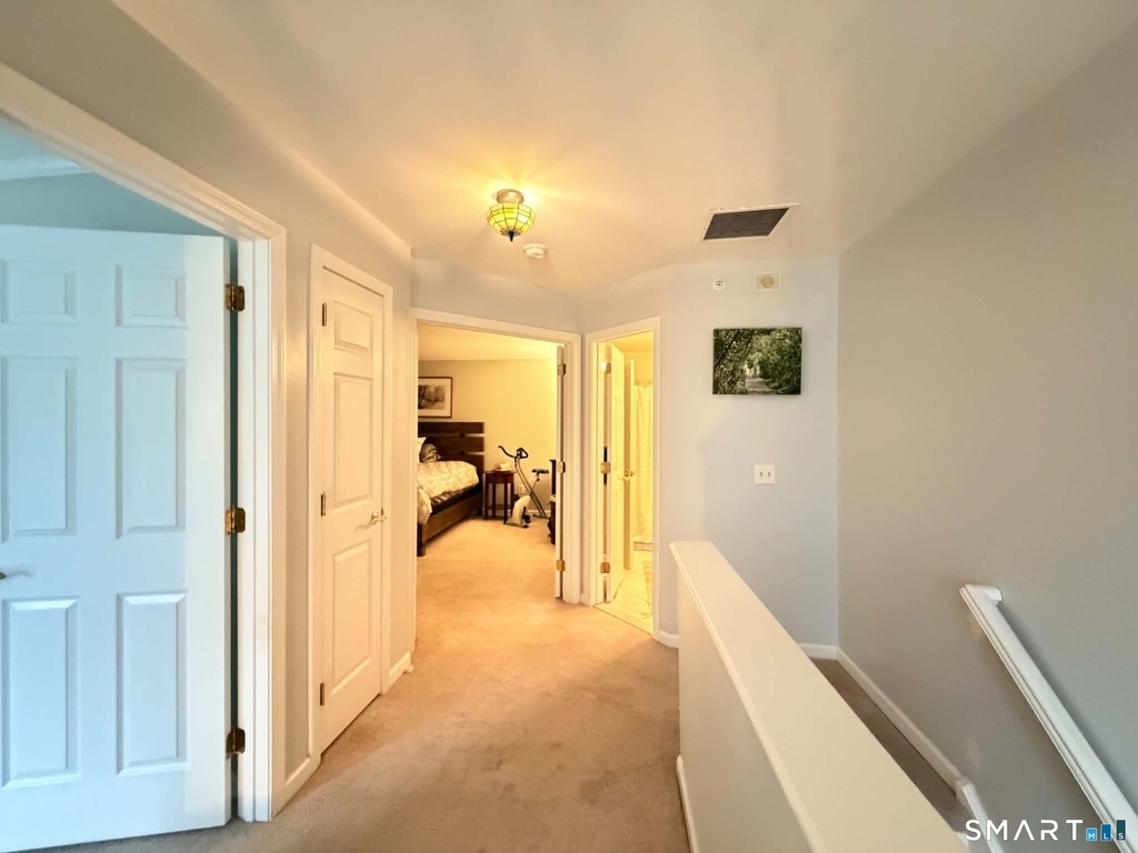 633 Danbury Road - Photo 7