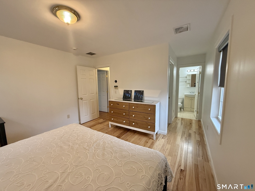 70 Renwick Place - Photo 15