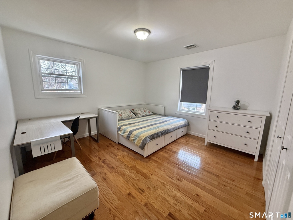 70 Renwick Place - Photo 13
