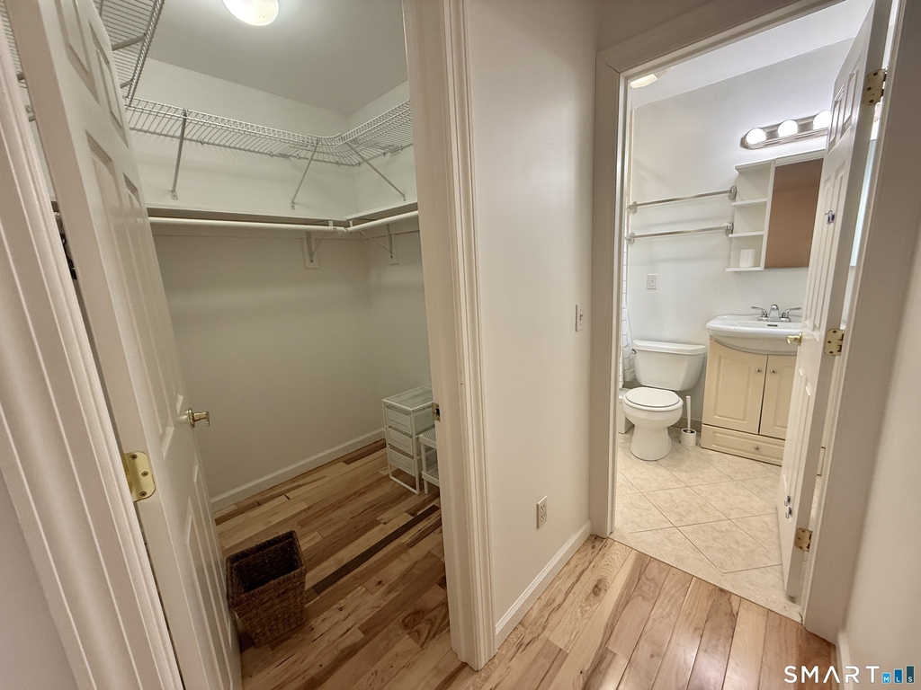 70 Renwick Place - Photo 16