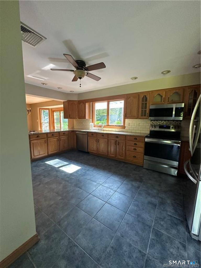 350 Bell Street - Photo 9