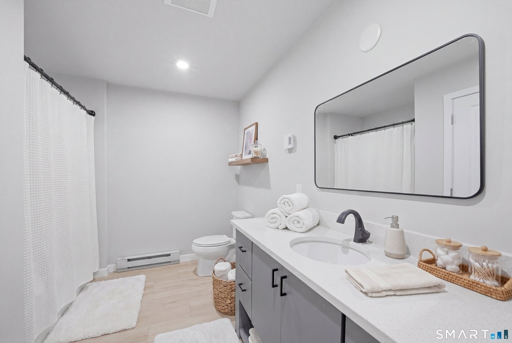 589 Bedford Street - Photo 7