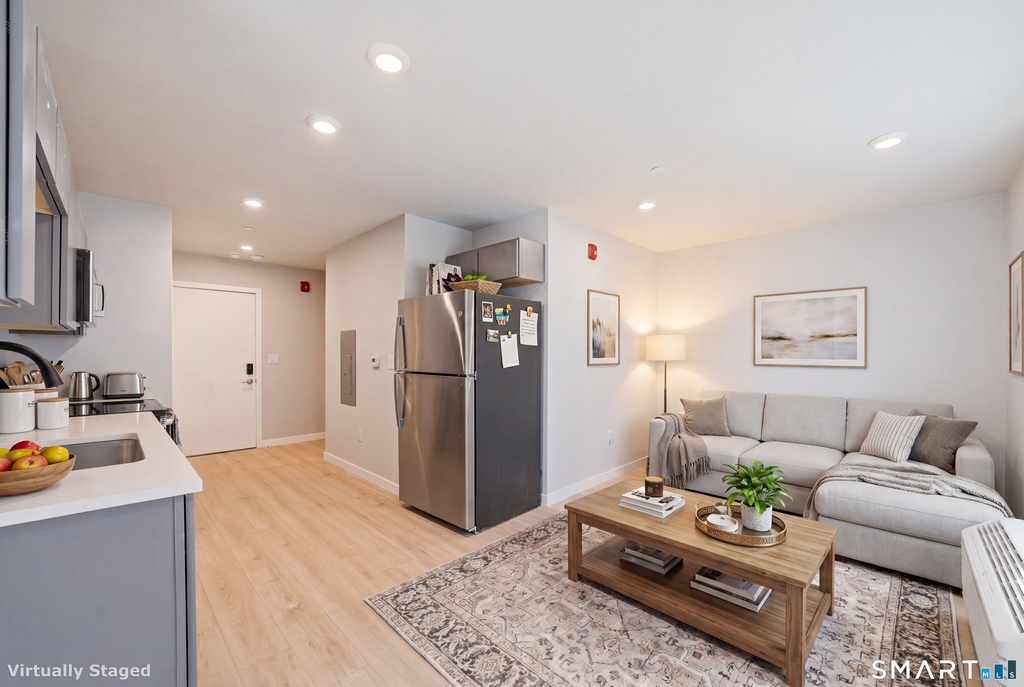 589 Bedford Street - Photo 2