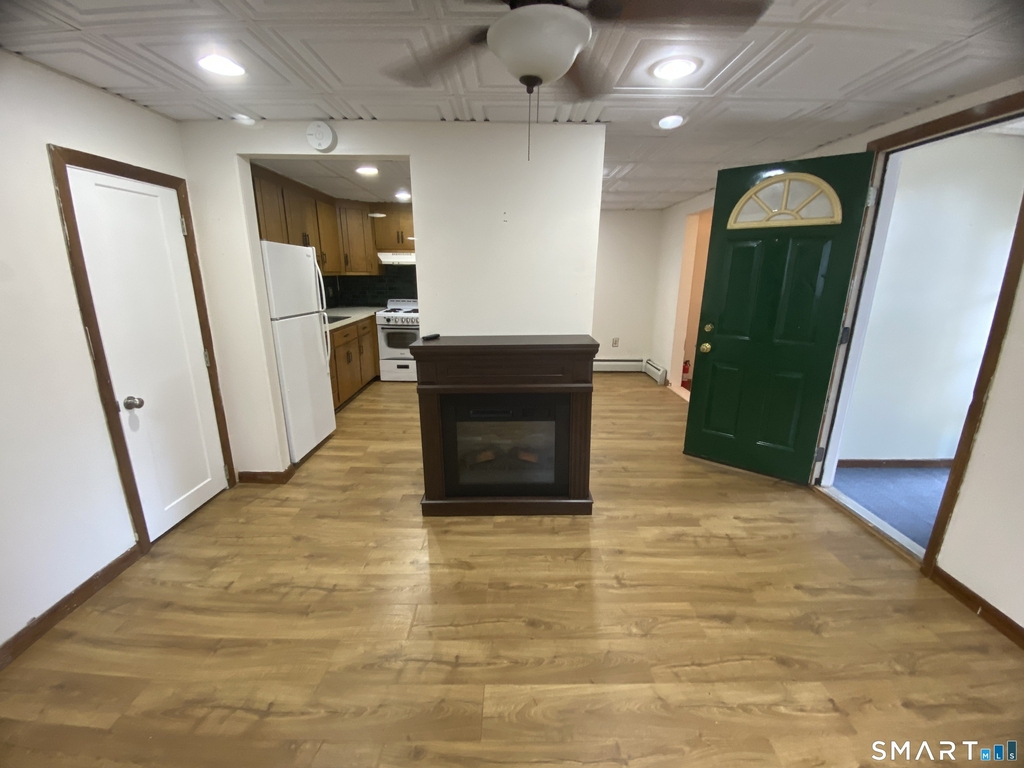 275 Main Street - Photo 18