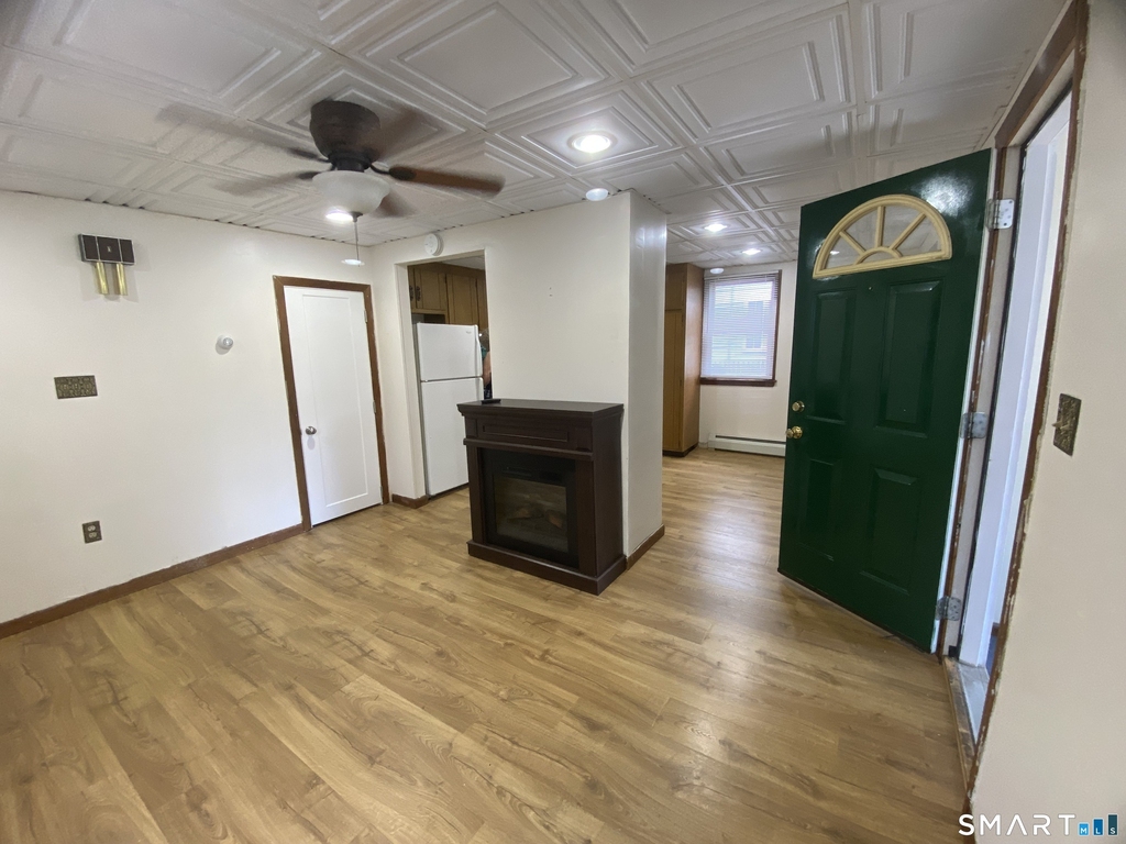 275 Main Street - Photo 2