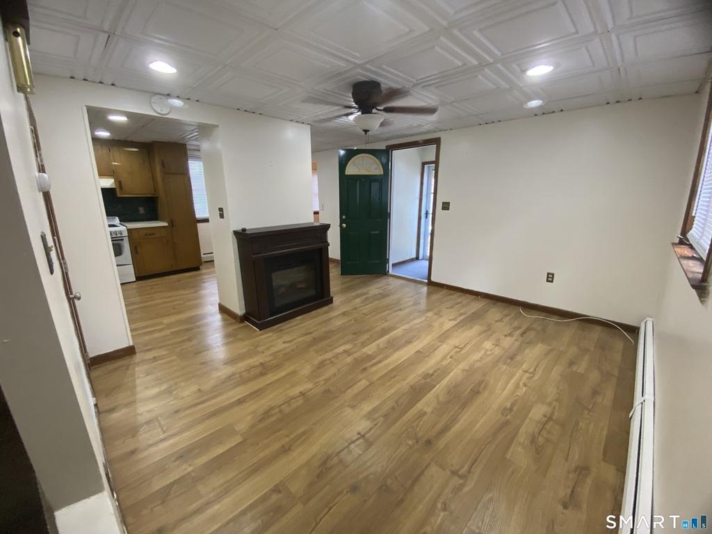 275 Main Street - Photo 17