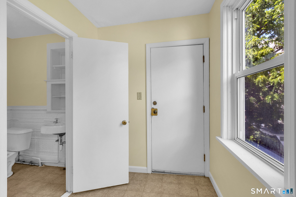 49 High Street - Photo 11