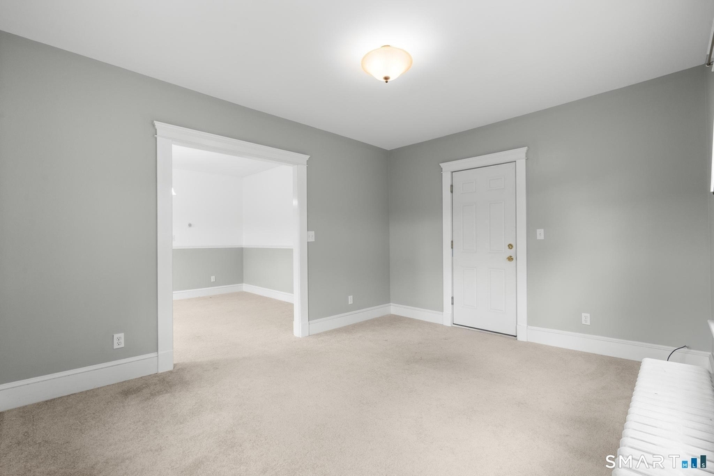 139 Richards Street - Photo 2