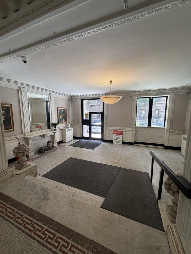 200 Riverside Drive - Photo 2