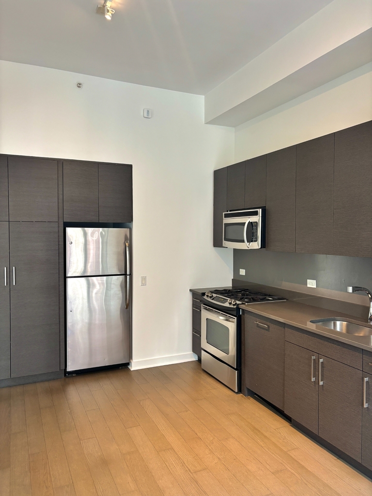 5th Avenue (31ST & 32ND ST) - Photo 6