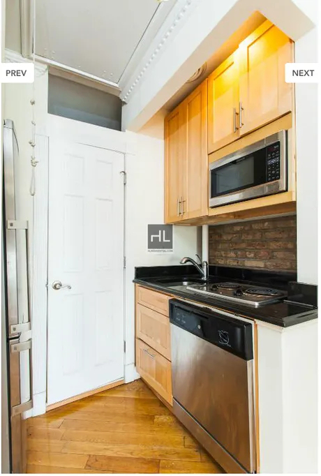 East 10th Street - Photo 1