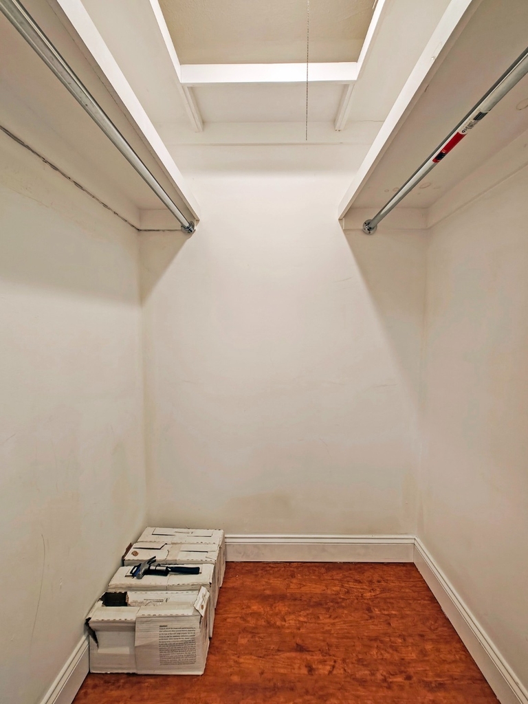400 East 54th Street - Photo 6