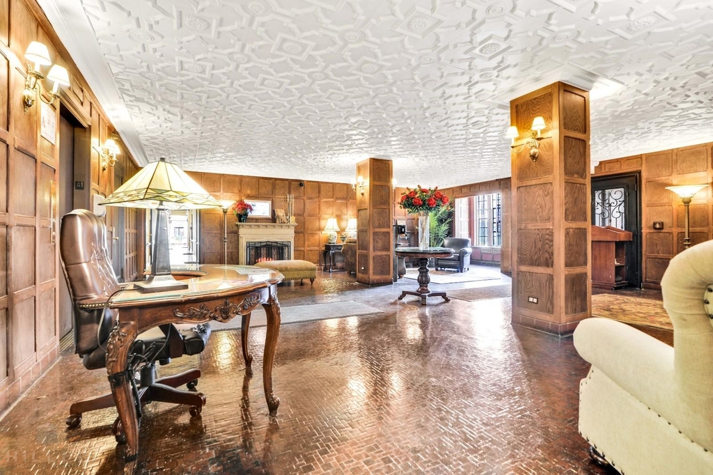 20 Continental Avenue - Photo 16
