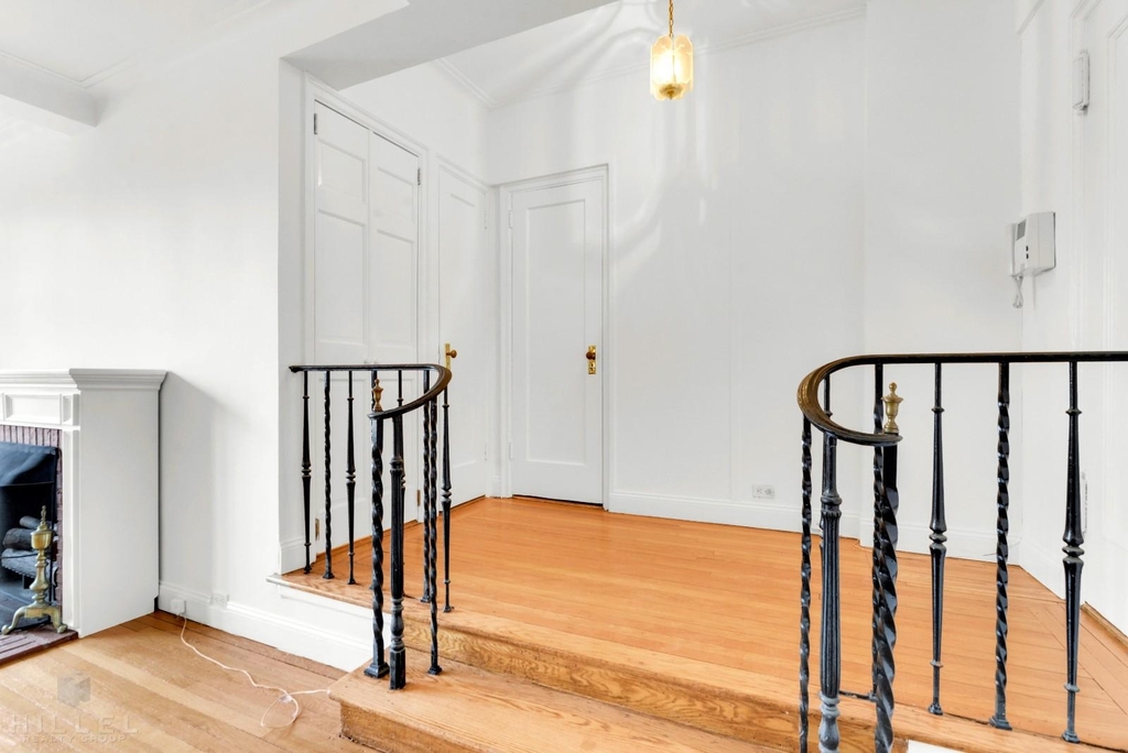 20 Continental Avenue - Photo 9