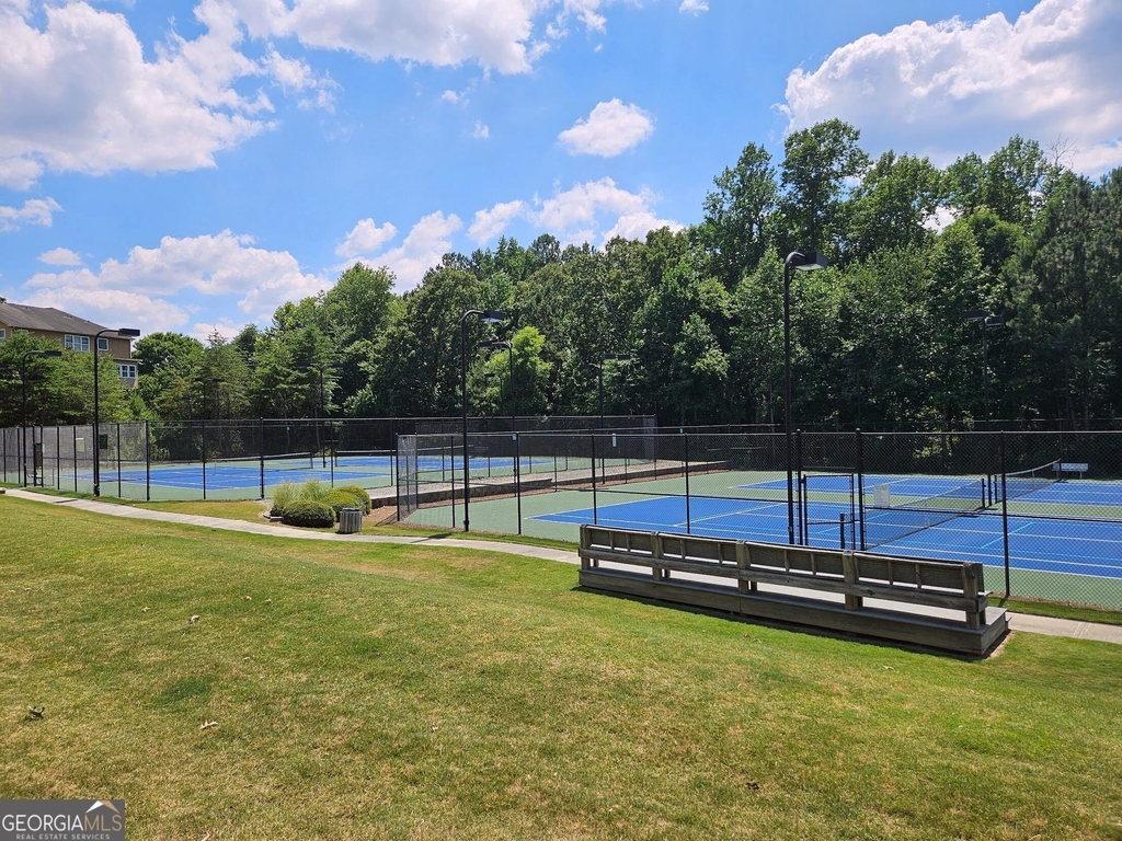 536 Longwood Place - Photo 7