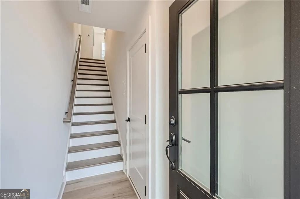 180 Chestnut Circle - Photo 2