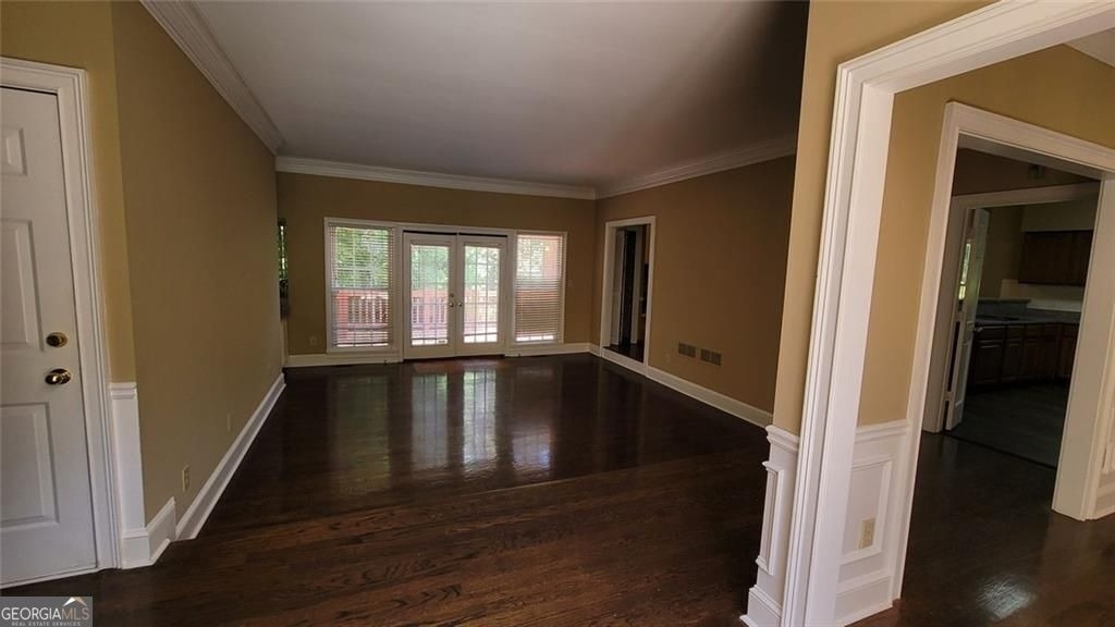 5005 Johns Creek Court - Photo 5