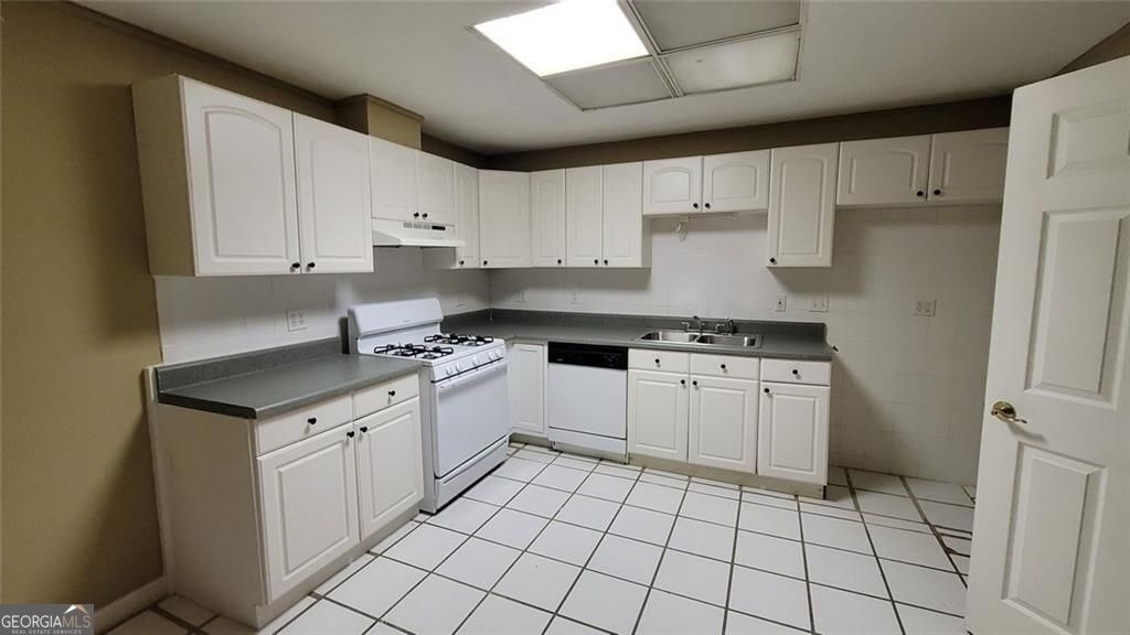 5005 Johns Creek Court - Photo 35