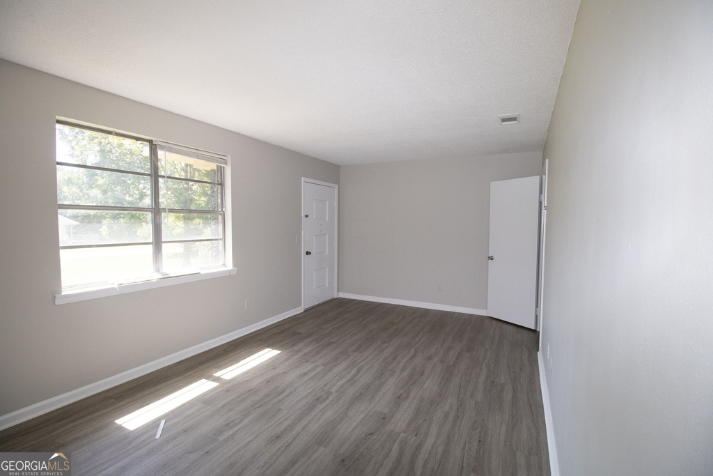 217 Allenwood Drive - Photo 2
