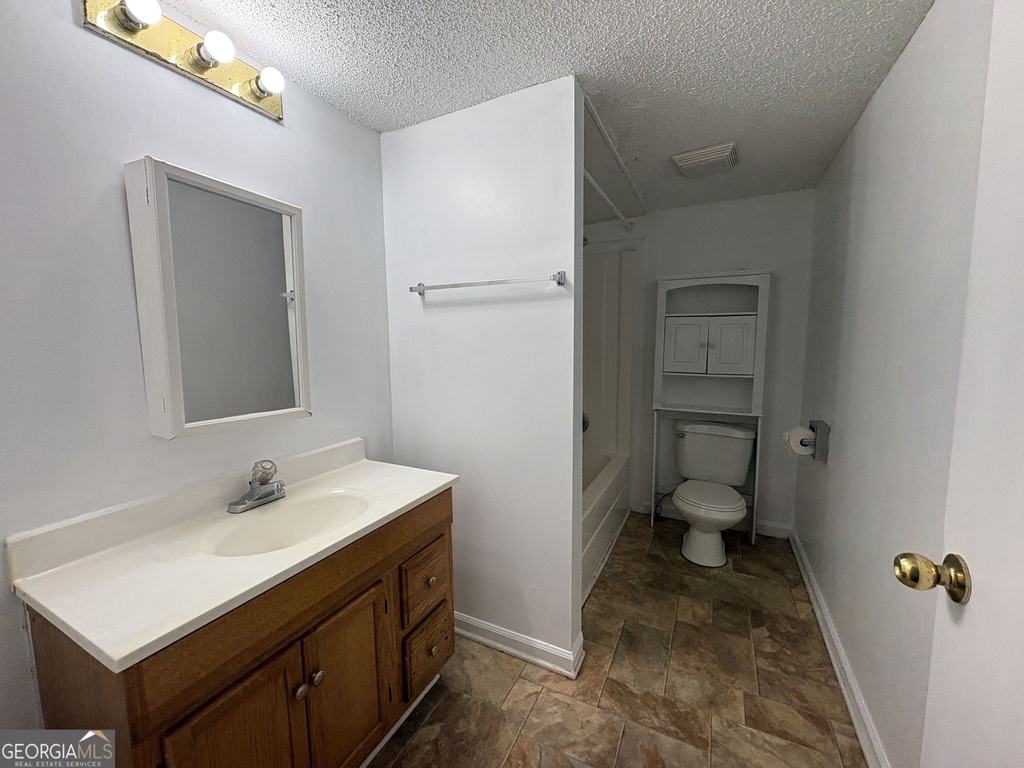1457 Railroad Avenue - Photo 6