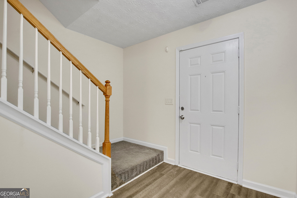 762 Georgetown Court - Photo 3