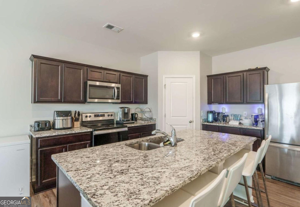 449 Mccall Way - Photo 7