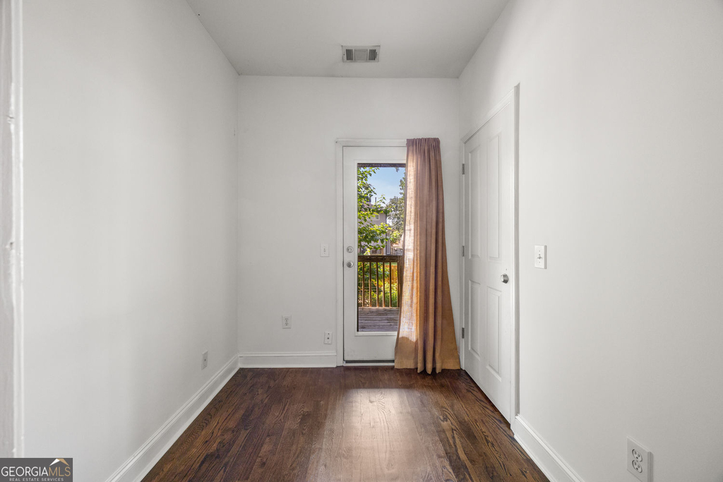 2671 Colgan Court Se - Photo 26