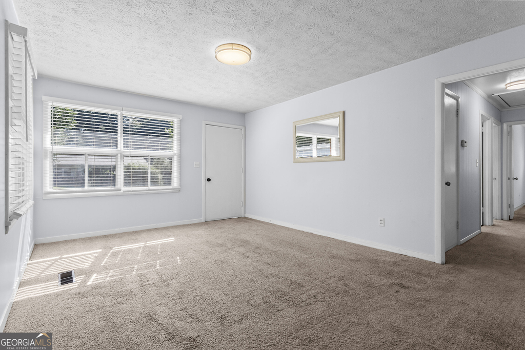 2560 Walton Way Sw - Photo 6