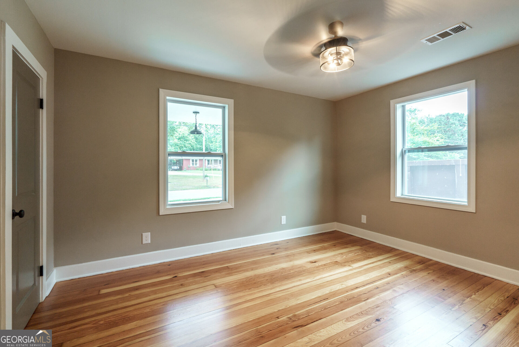 175 E Main Street - Photo 23