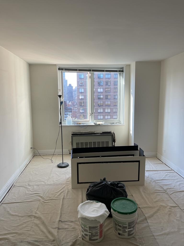 East 71st Street - Photo 9