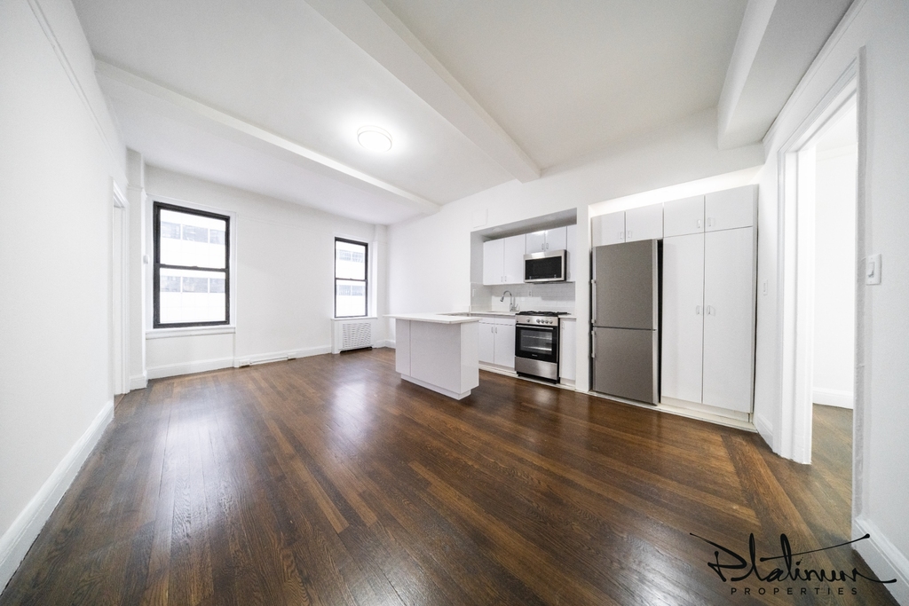 East 46th Street - Photo 1