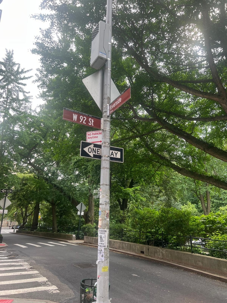 Riverside Drive - Photo 19