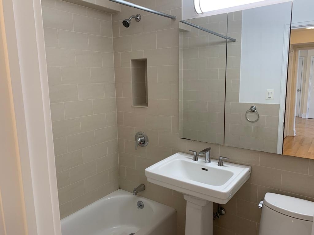 East 79th Street - Photo 5